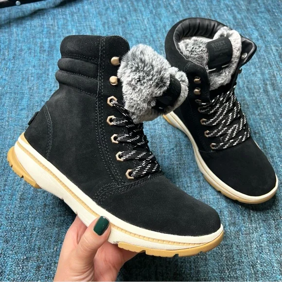 Roxy | Shoes | Roxy Alpine Collection Aldritch Suede Leather  display picture 3